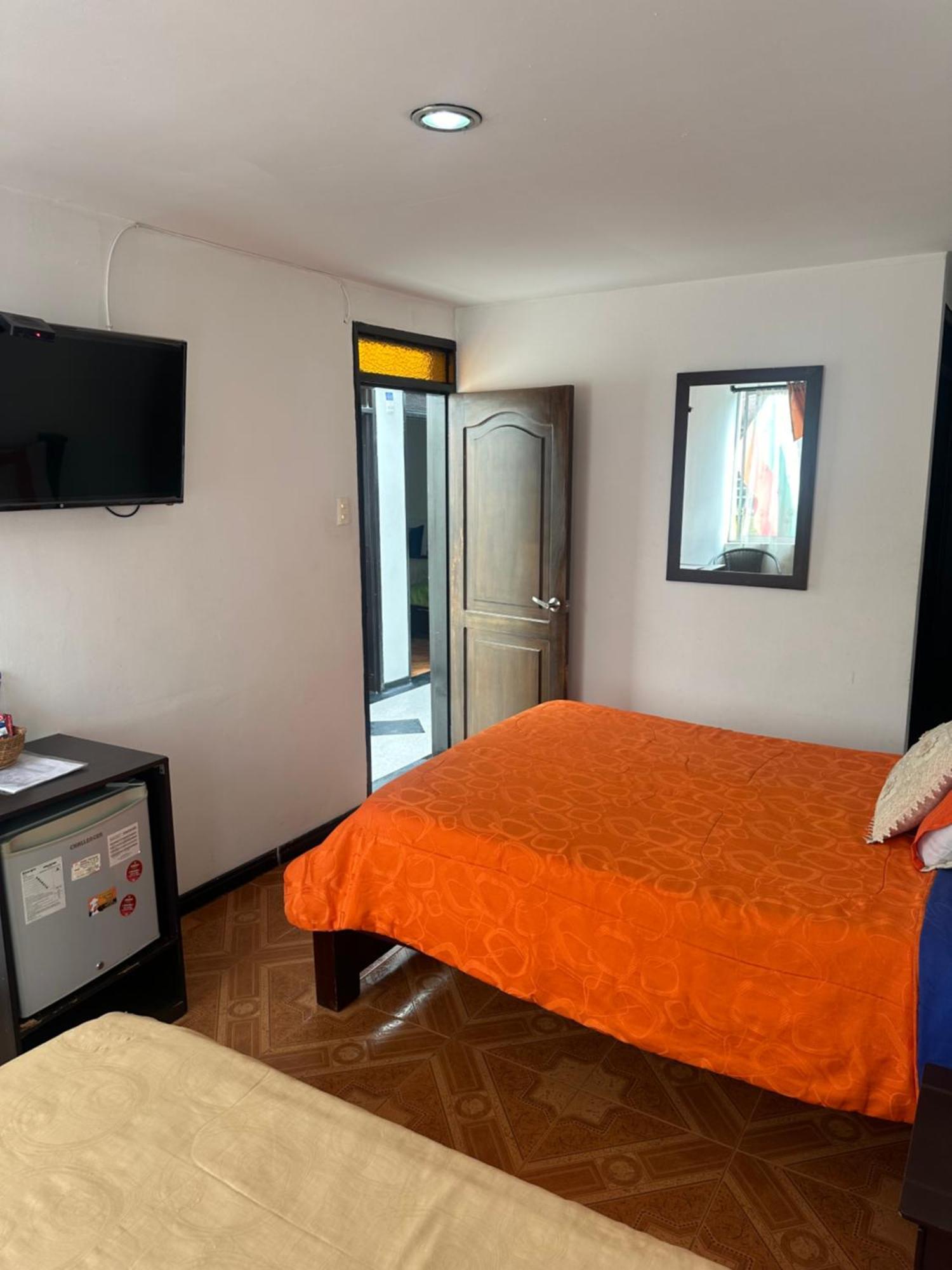 Hotel Royal Suite Manizales Kültér fotó